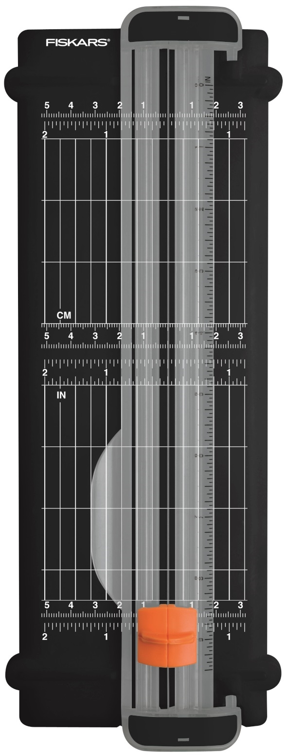 Fiskars rezalni stroj Titanium 22 cm